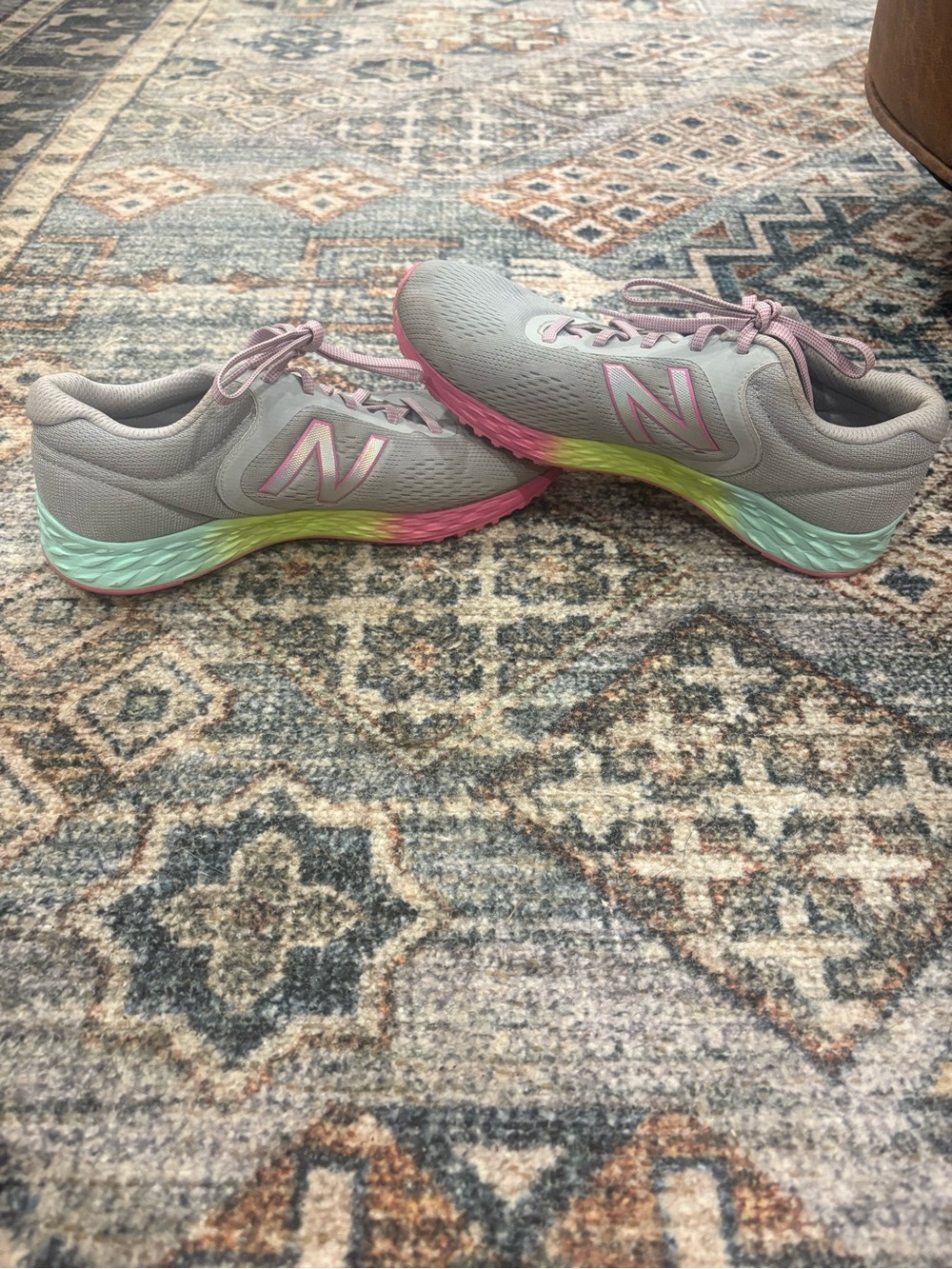 New Balance Women's Light Gray Running Shoes with Pink and Pastel Rainbow Sole